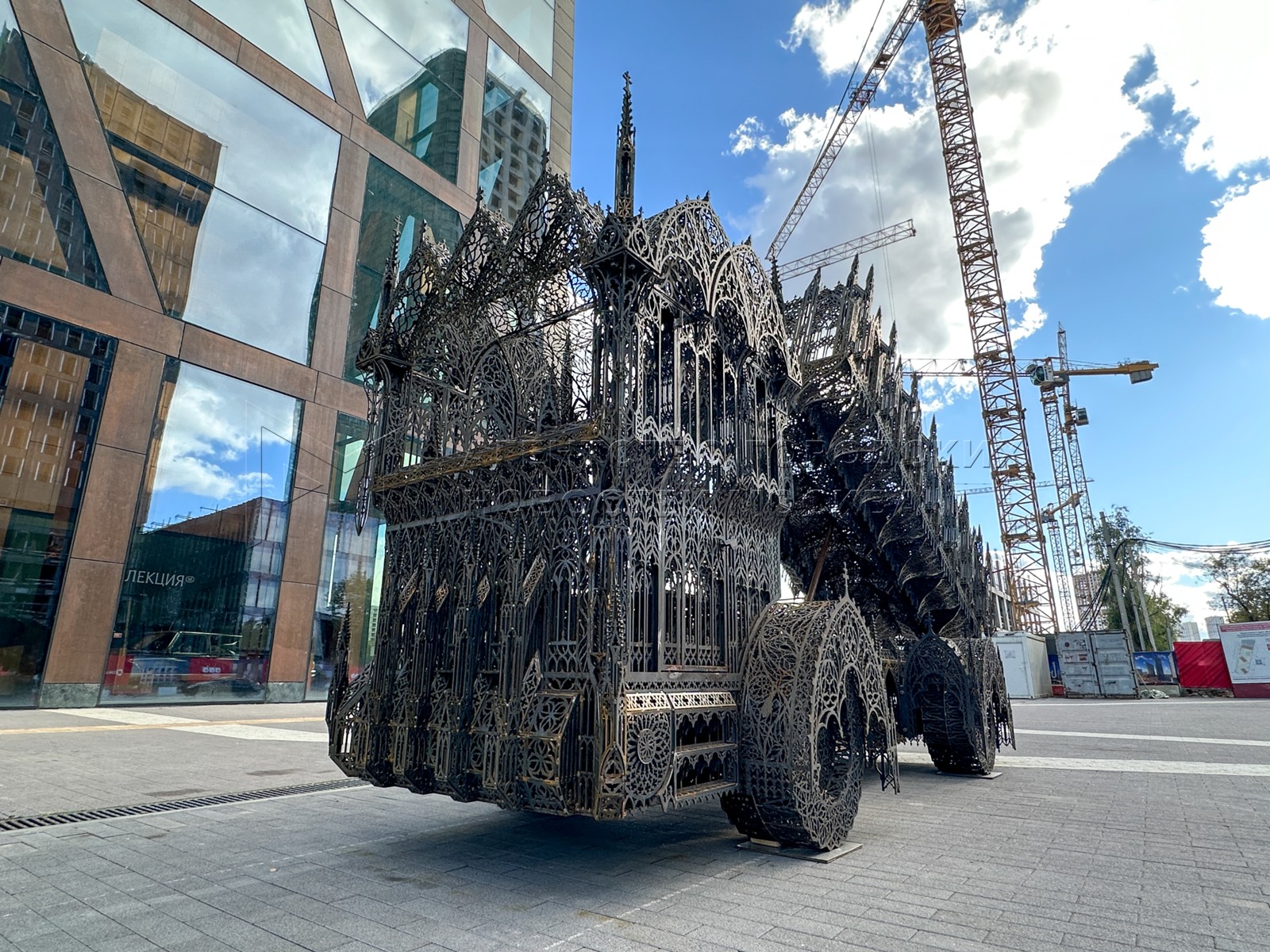 Анамен киім бөлмесінде жыныстық қатынас Сексуалдық анамен порно видео