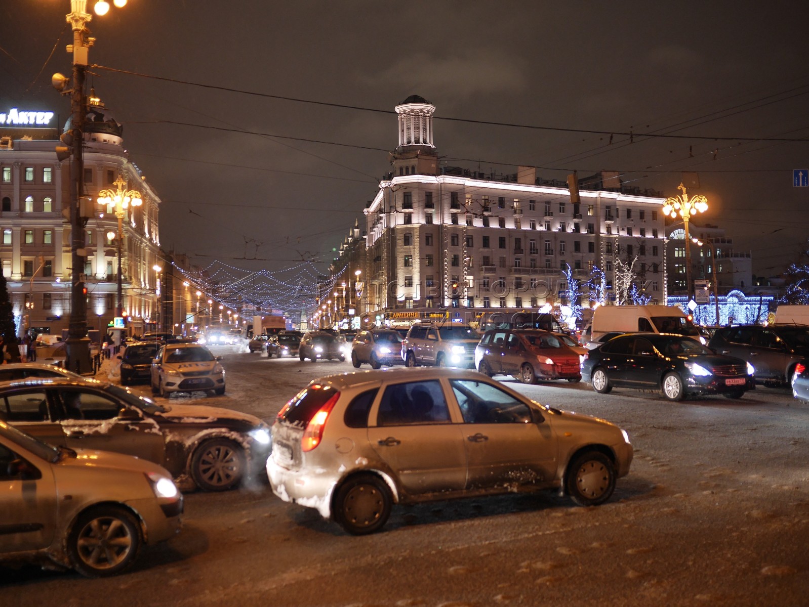 Московский встать. Пробки в Москве кольцо сомкнулось. Москва встала в пробках сегодня. Пробки в Москве снег зима. Центр Москвы 2 февраля.