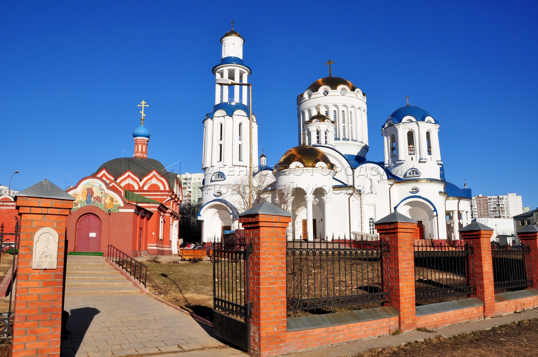 храм всех московских святых