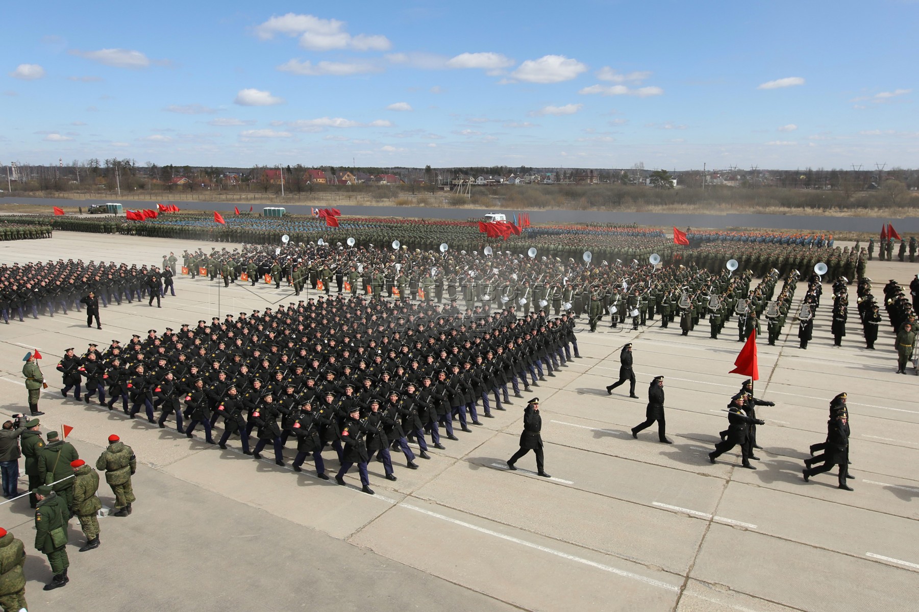 Алабино московская область. Парадная тренировка в Алабино. Репетиция в Алабино 2015. Алабино Москва. Парадный плац в Алабино.