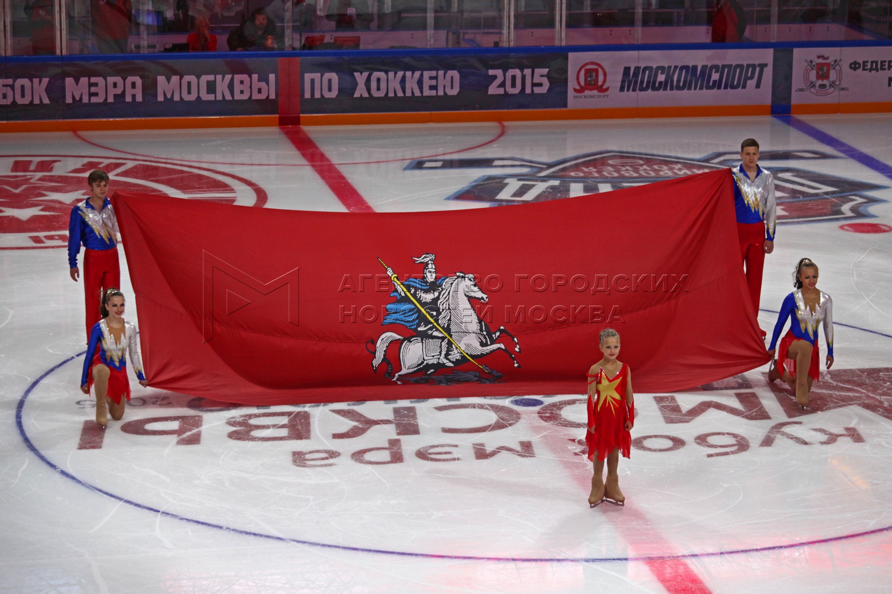 Кубок мэра москвы 2016. Матч кубка открытия кхл 2010. Кубок мэра москвы. Матч кубка открытия кхл 2010. Овечкин в ванкувере 2010.