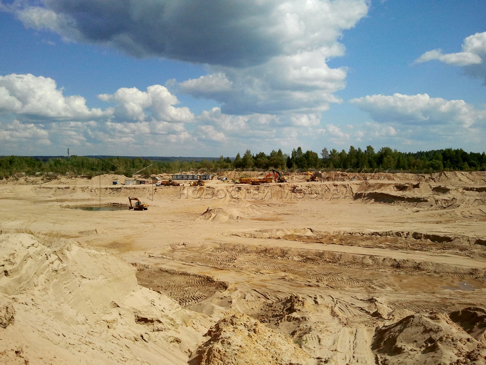 Клип песчаный карьер. Сычево Волоколамск купаться. Карьер в Сычево Волоколамский район. Карьер Зеленоград. Песчаный карьер в Сычево.