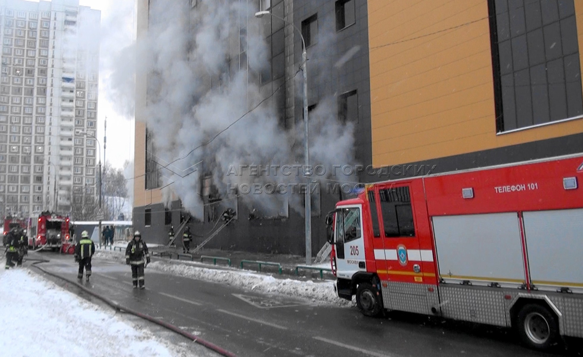 Пожар на крылатских холмах