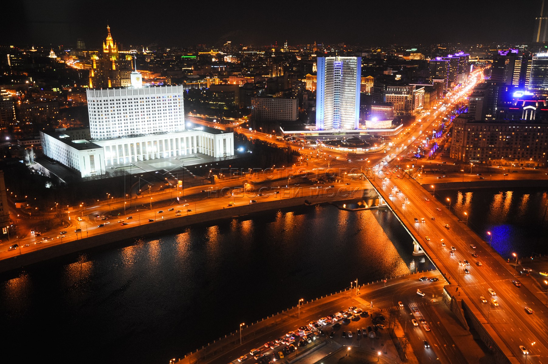 правительство москвы на новом арбате