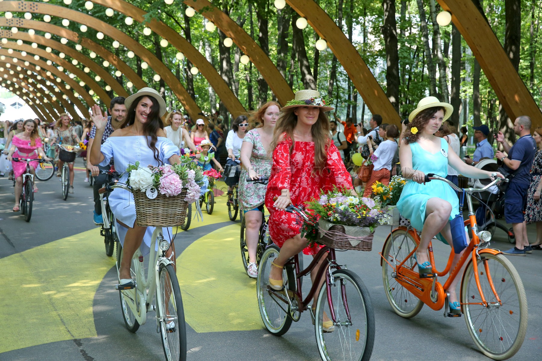 Велосипеды в парке Сокольники