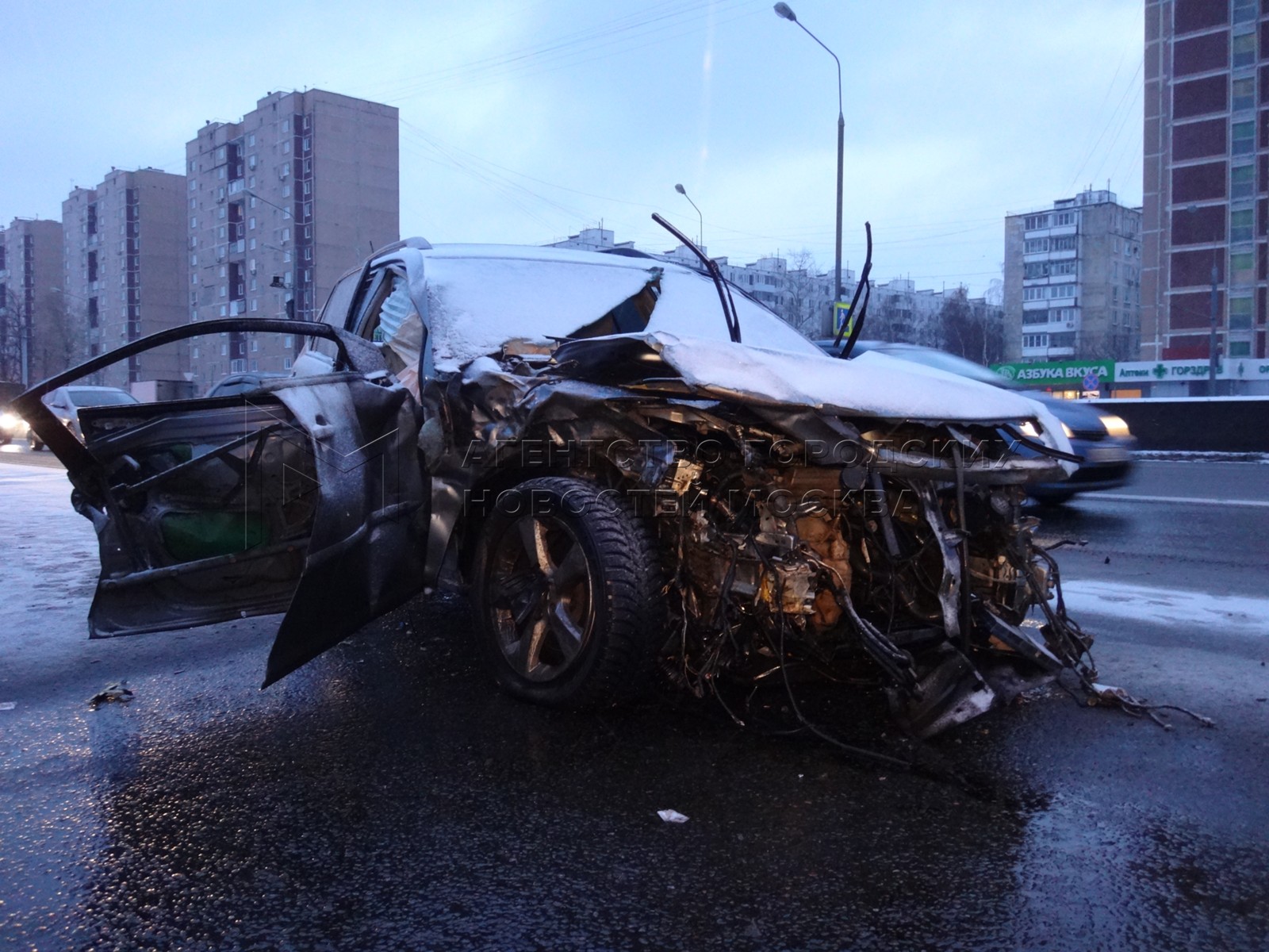 Дтп в москве вчера со смертельным исходом. Авария на Ярославском шоссе. Авария в Москве на Ярославке.