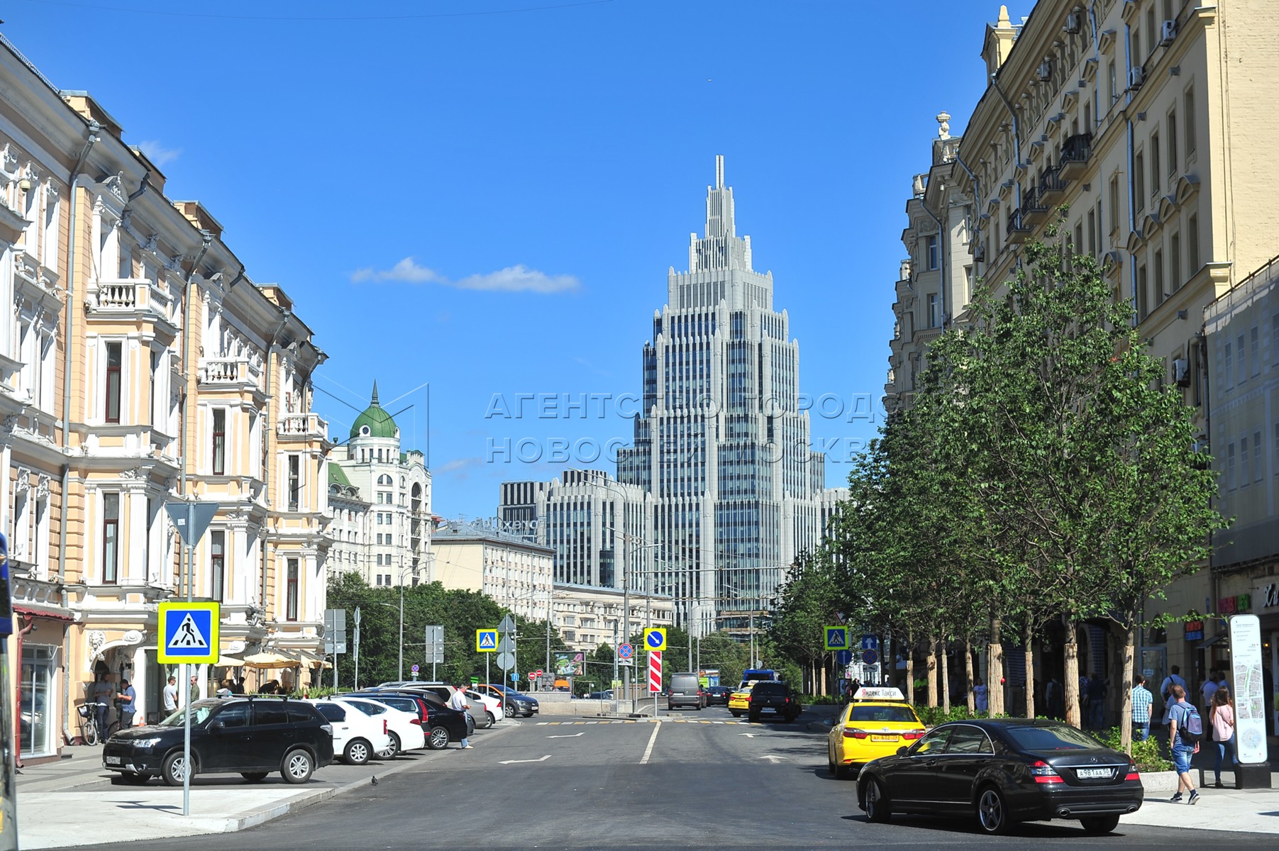 Садово Триумфальная улица Москва
