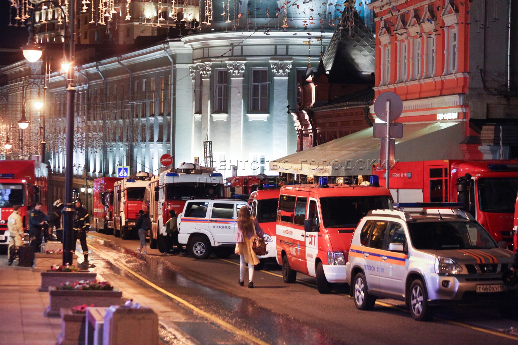 Обстановка на улице сейчас. Обстановка в Москве. Большая Дмитровка фото улицы.