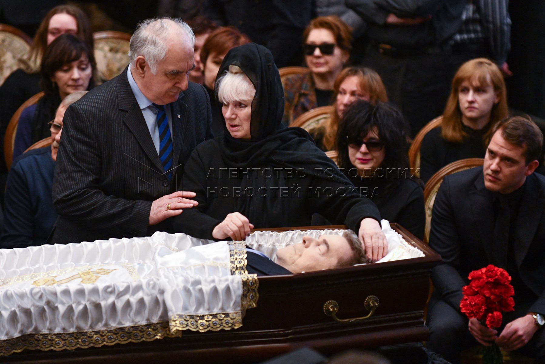 Вдова булдакова. Похороны Алексея Булдакова.