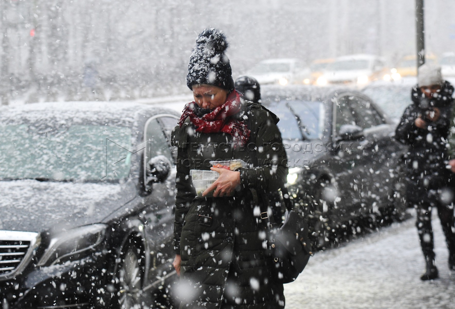 Снег 1 градусов. Сильный снегопад. Мощный снегопад в Москве. Сильный снегопад в Москве. Сильнейший снегопад в Москве.