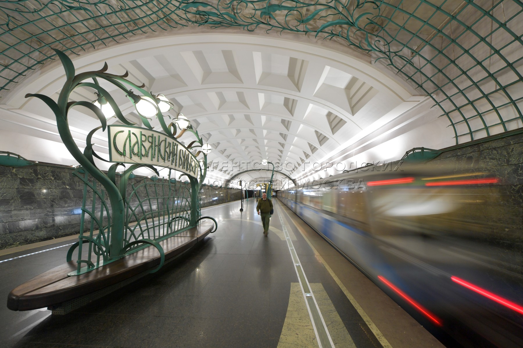 Какая станция сейчас играет. Московское метро как выглядит в 3д.