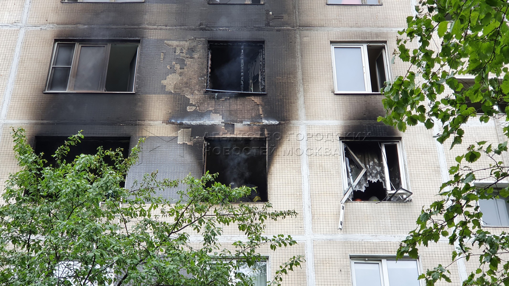 Новости взрывы в москве сегодня 2024 год. Взрывы жилых домов в Москве. Сгоревшая пятиэтажка в Москве. Взрывы и возгорания в жилых домах.