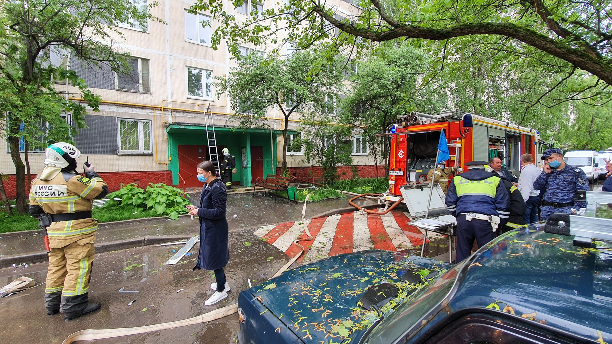 Новости взрывы в москве сегодня 2024 год. Взрыв на Борисовских прудах. Пожар в Чертаново. Взрывы жилых домов в Москве.