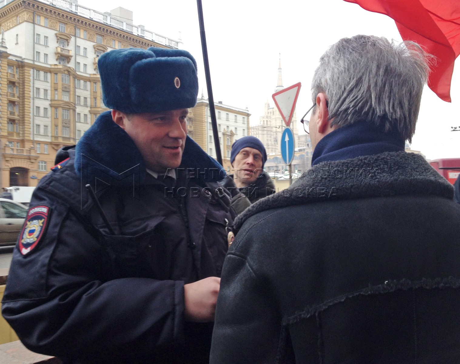 посольство сша виндхука. посольство узбекистана в москве бюст призендт каримов. номер машины посольства таджикистана в москве. здание посольства ливана. посольство молдовы в москве электронная очередь.