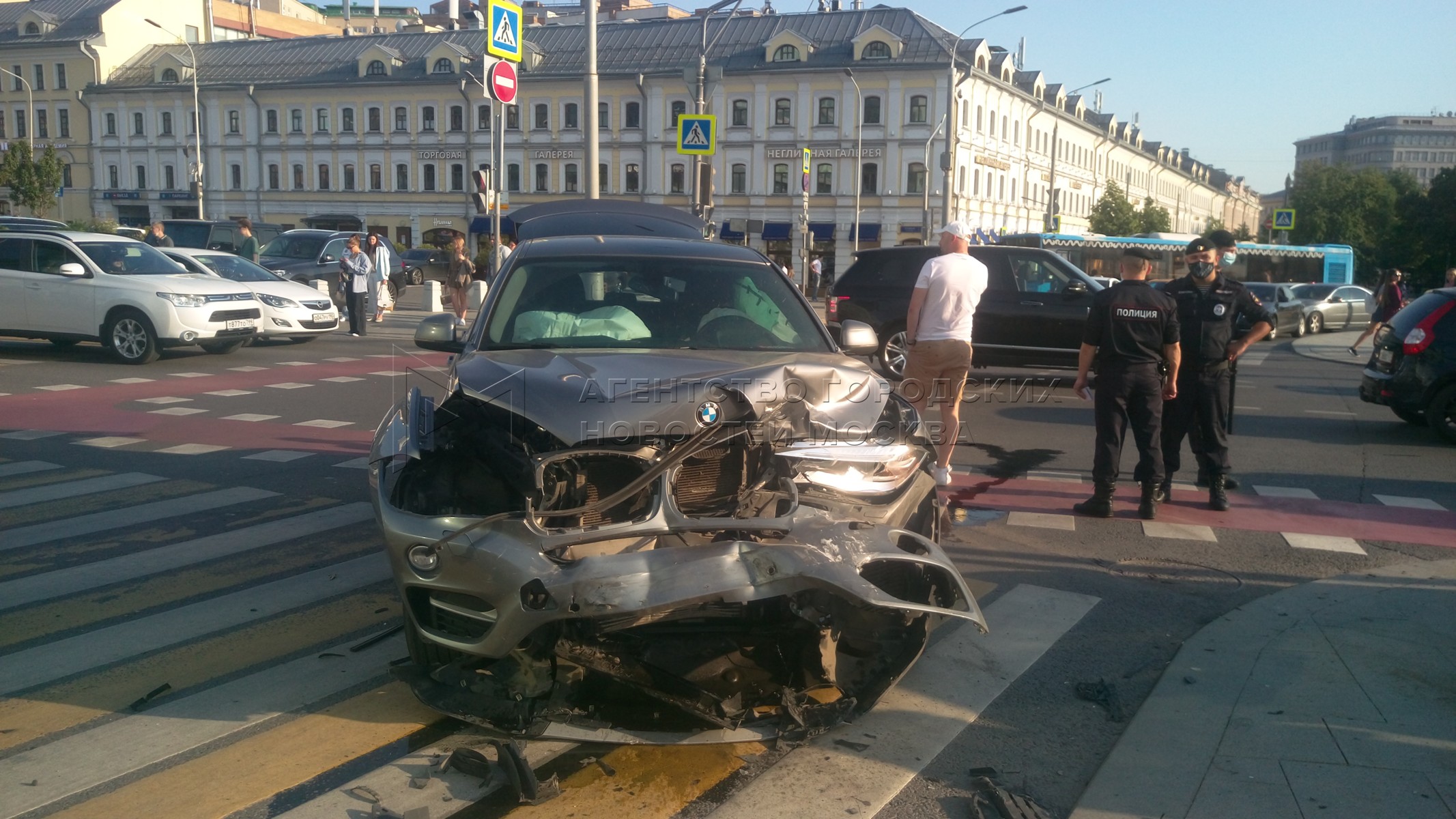 Что было вчера вечером в москве. Авария на трубной площади. ДТП Трубная площадь.