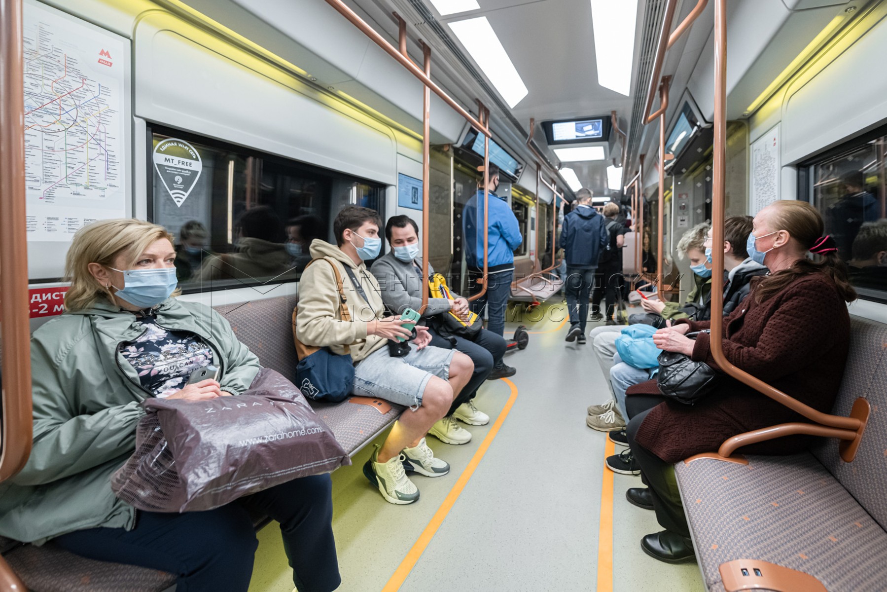 Поезд Москва 2020 на кольцевой линии