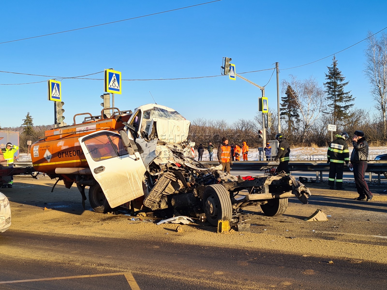 Водовоз врезался в домодедово. ДТП на Домодедовском шоссе. Происшествия в Домодедово.