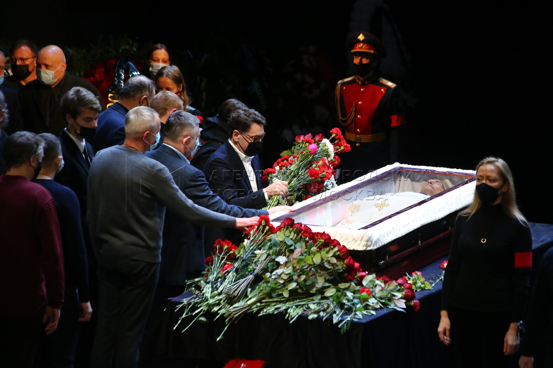 4 жив или мертв. Похороны Василия Ланового прощание.