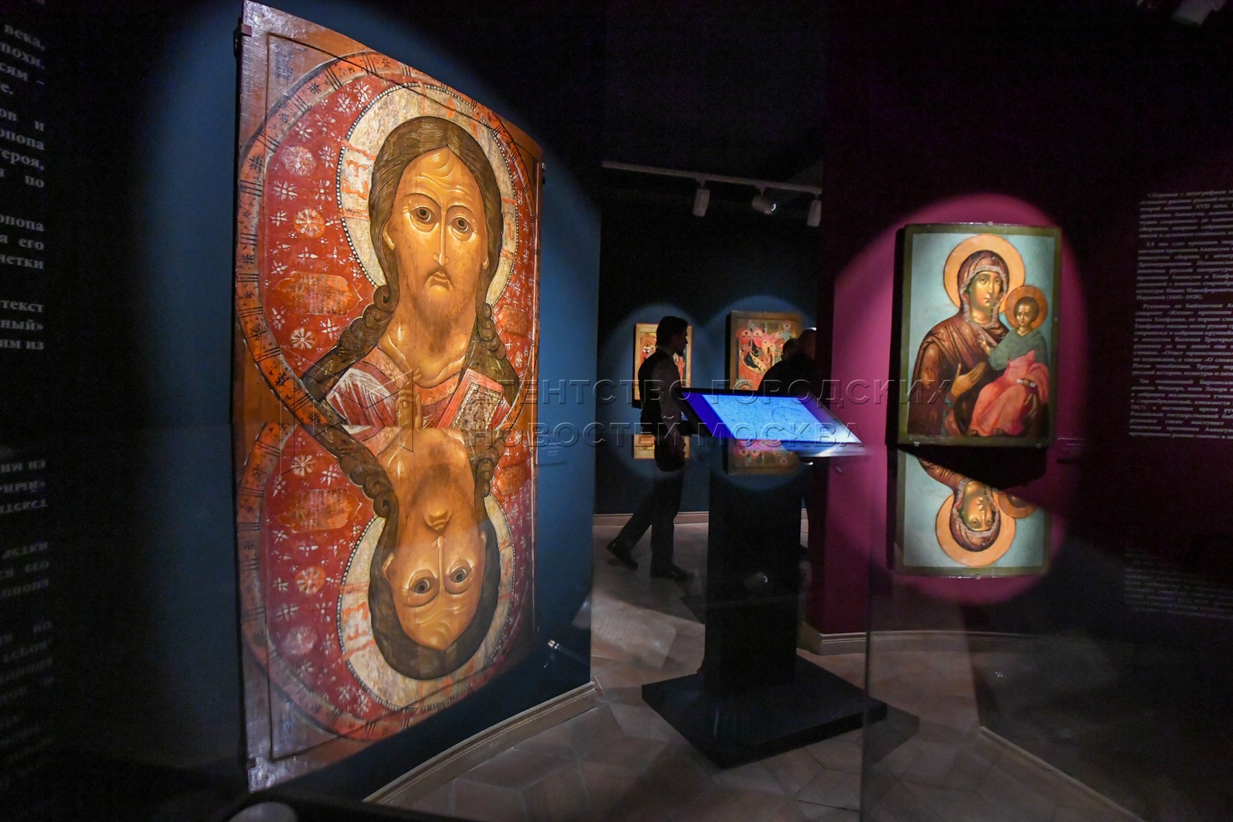 иконы из музея