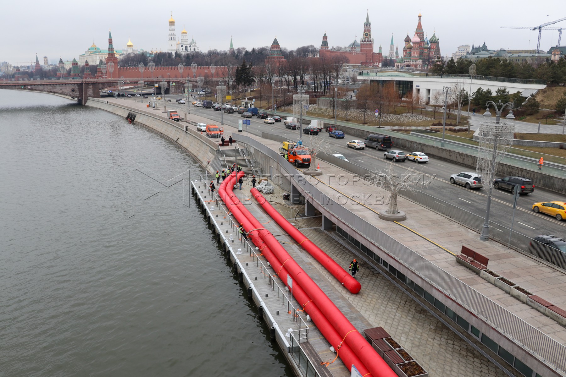 Причал зарядье москва москворецкая набережная фото