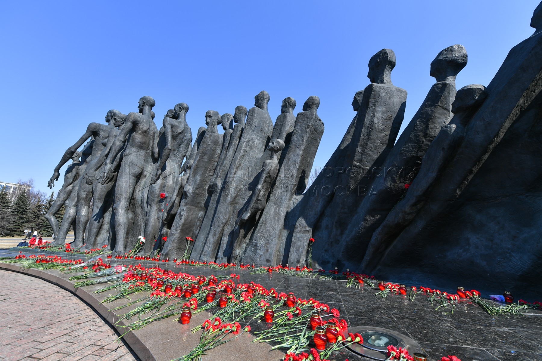 Поклонная гора памятник жертвам Холокоста