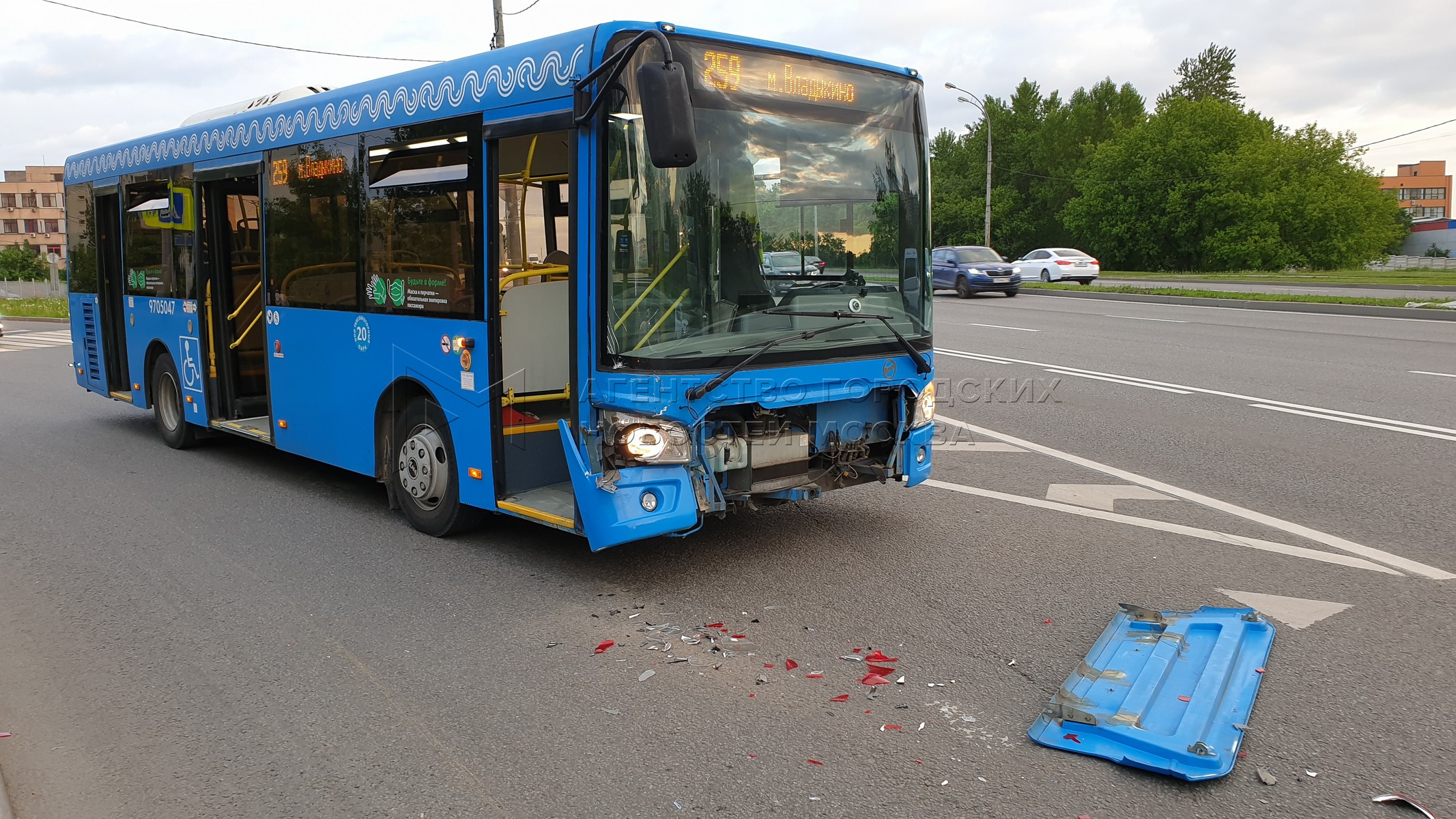 Автобусы свао. Автобус. Автобус на шоссе. Автобус 259. Автобусы Северо восточного административного округа.