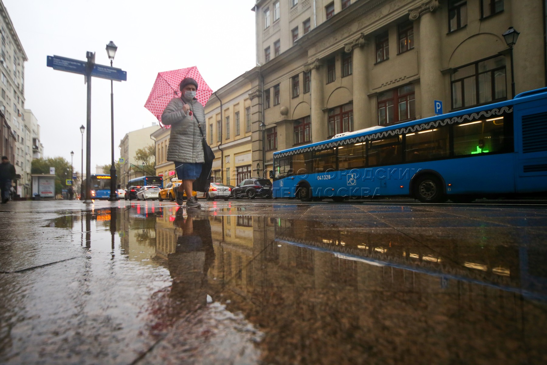 Москва был ли дождь. Дождь в Москве. Дождик в Москве. Дождливая погода. Дождь в центре Москвы.