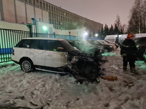 Пожар автомобиль варшавское шоссе. Смотреть фото Пожар автомобиль варшавское шоссе. Смотреть картинку Пожар автомобиль варшавское шоссе. Картинка про Пожар автомобиль варшавское шоссе. Фото Пожар автомобиль варшавское шоссе