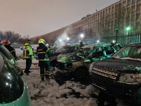Пожар автомобиль варшавское шоссе. Смотреть фото Пожар автомобиль варшавское шоссе. Смотреть картинку Пожар автомобиль варшавское шоссе. Картинка про Пожар автомобиль варшавское шоссе. Фото Пожар автомобиль варшавское шоссе