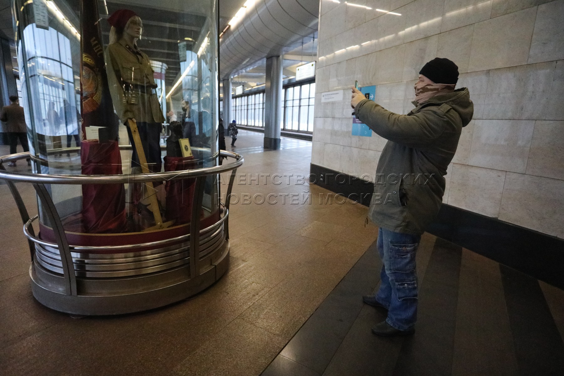 Московскому трамваю 125 лет активный. Выставка РВИО на станции метро Воробьевы горы