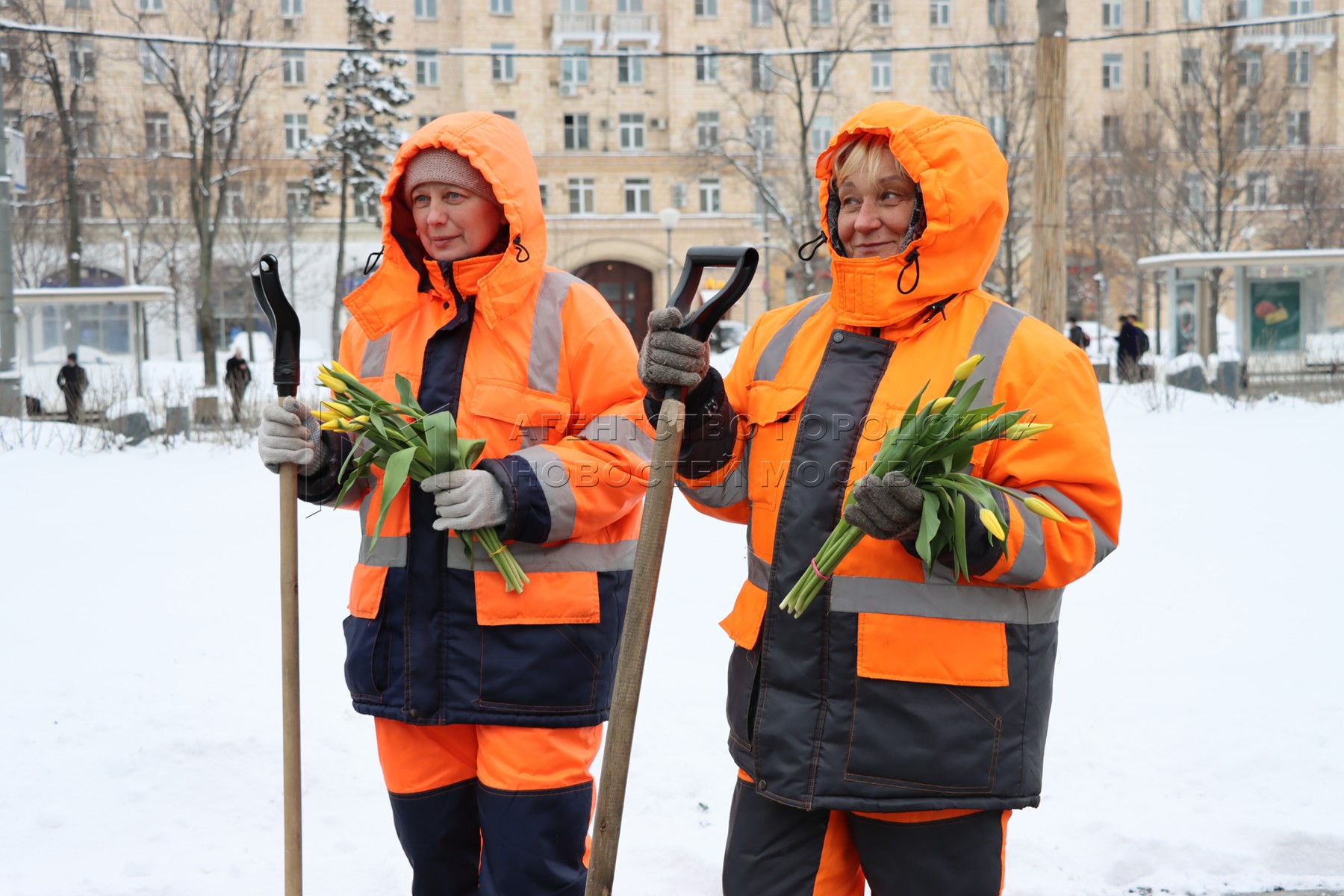 8 марта в москве