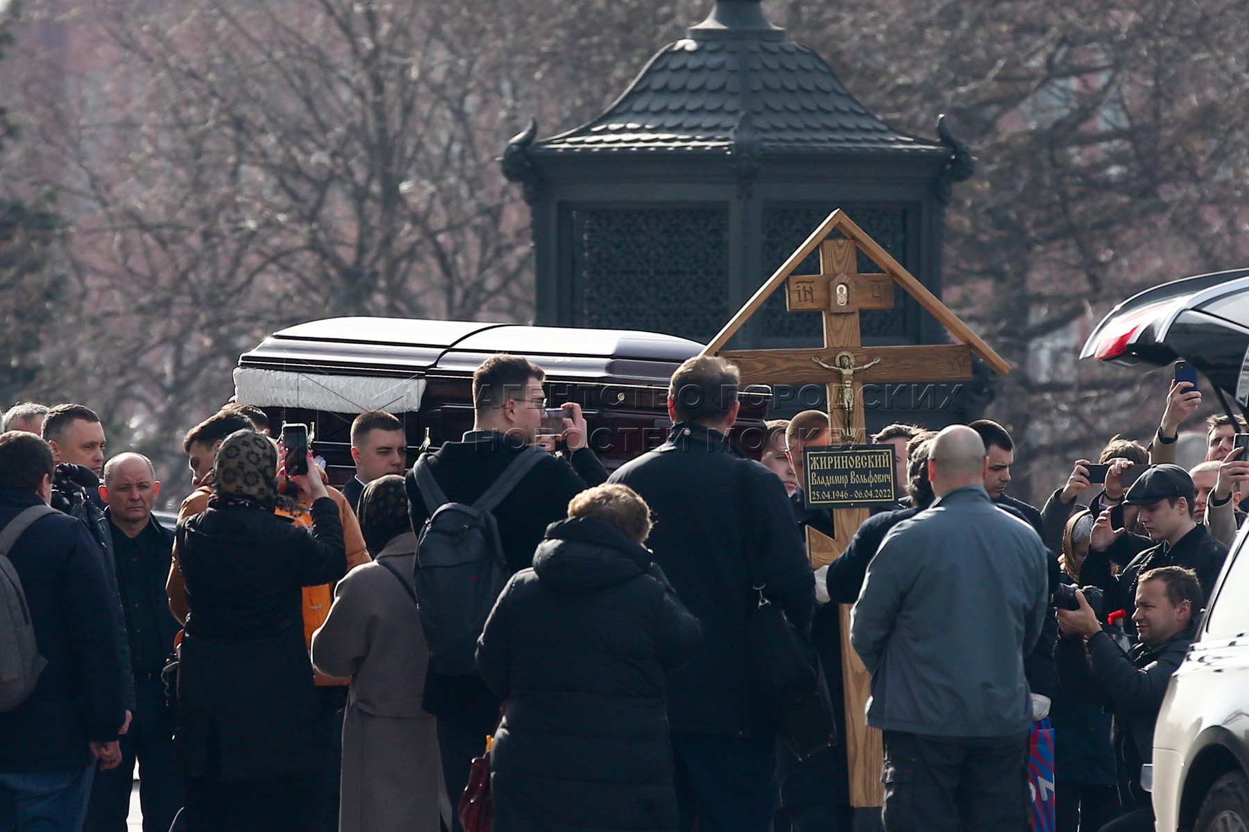Как проходит прощание с навальным. Отпевание Владимира Жириновского. Похороны Владимира Вольфовича.