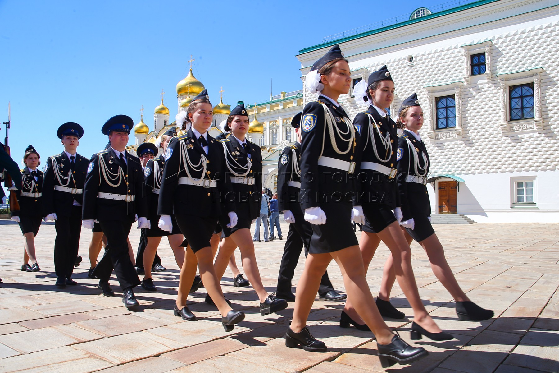 выпускники в москве 2015