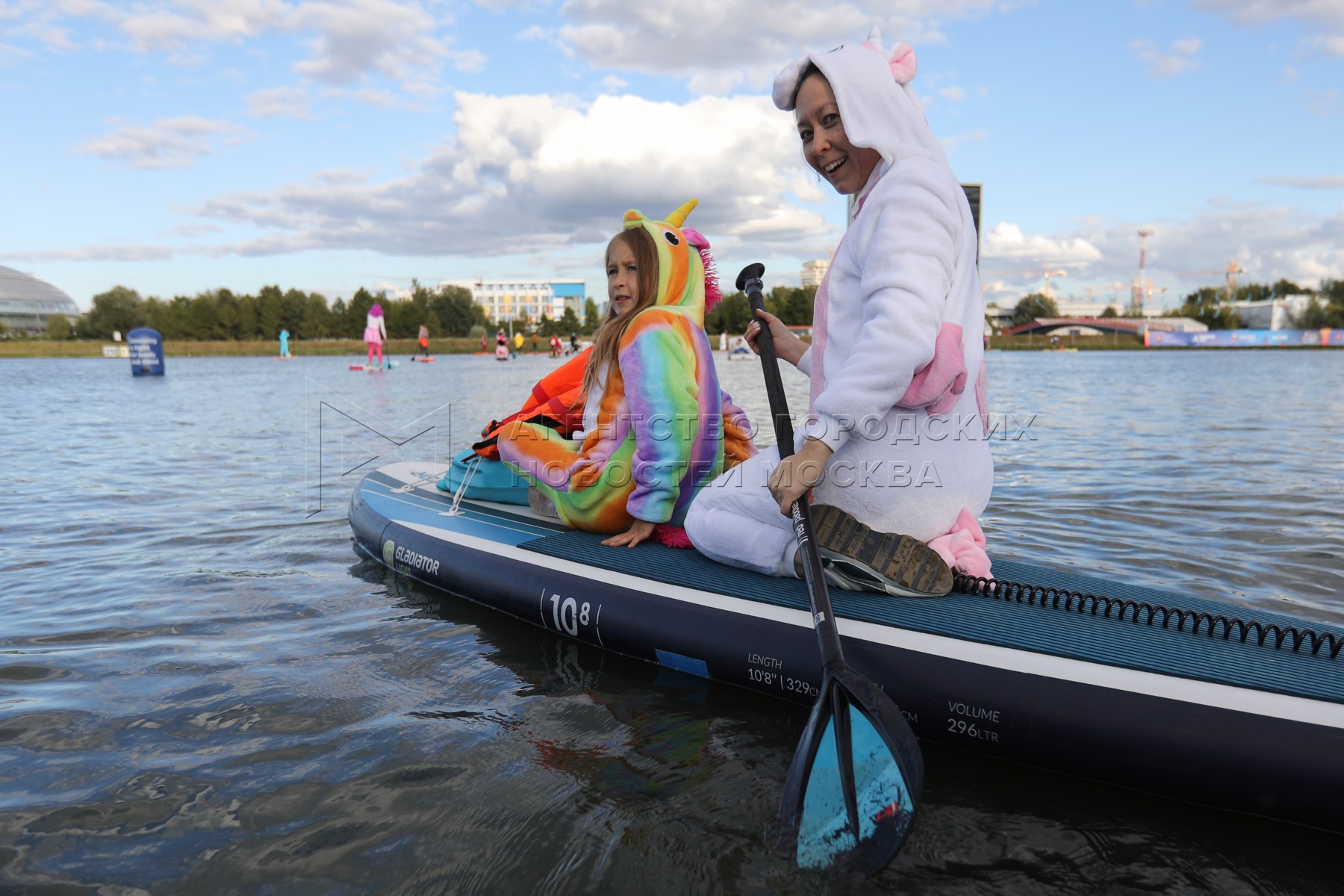 Фестиваль открытая вода на гребном. Костюмированный САП. Гребной канал.