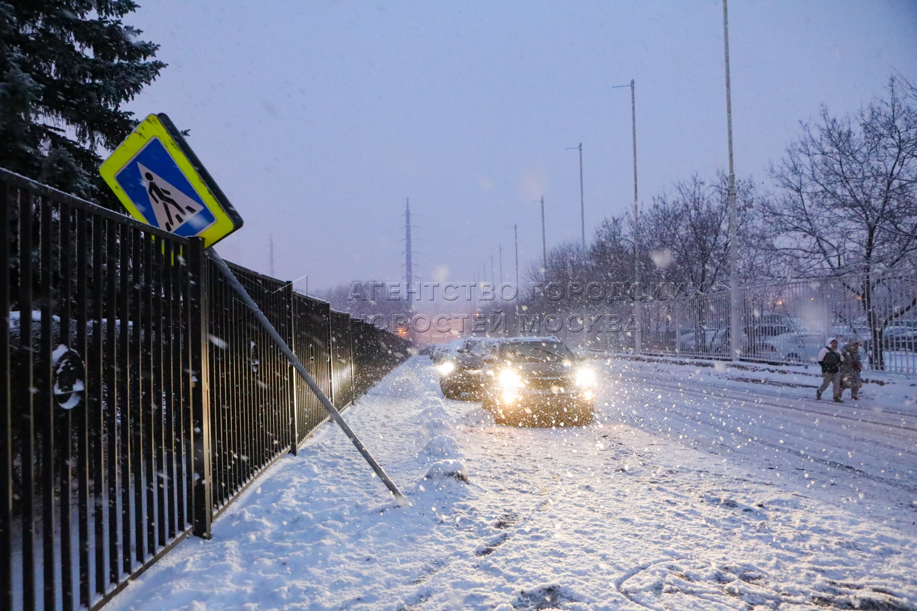 Будет ли еще снегопад в москве. Снегопад в Москве. Московский снег. Росгидрометцентр снегопады в Москве 23/24. Когда будет снег в Москве.