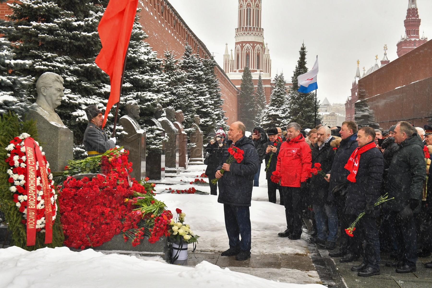 где могила сталина фото