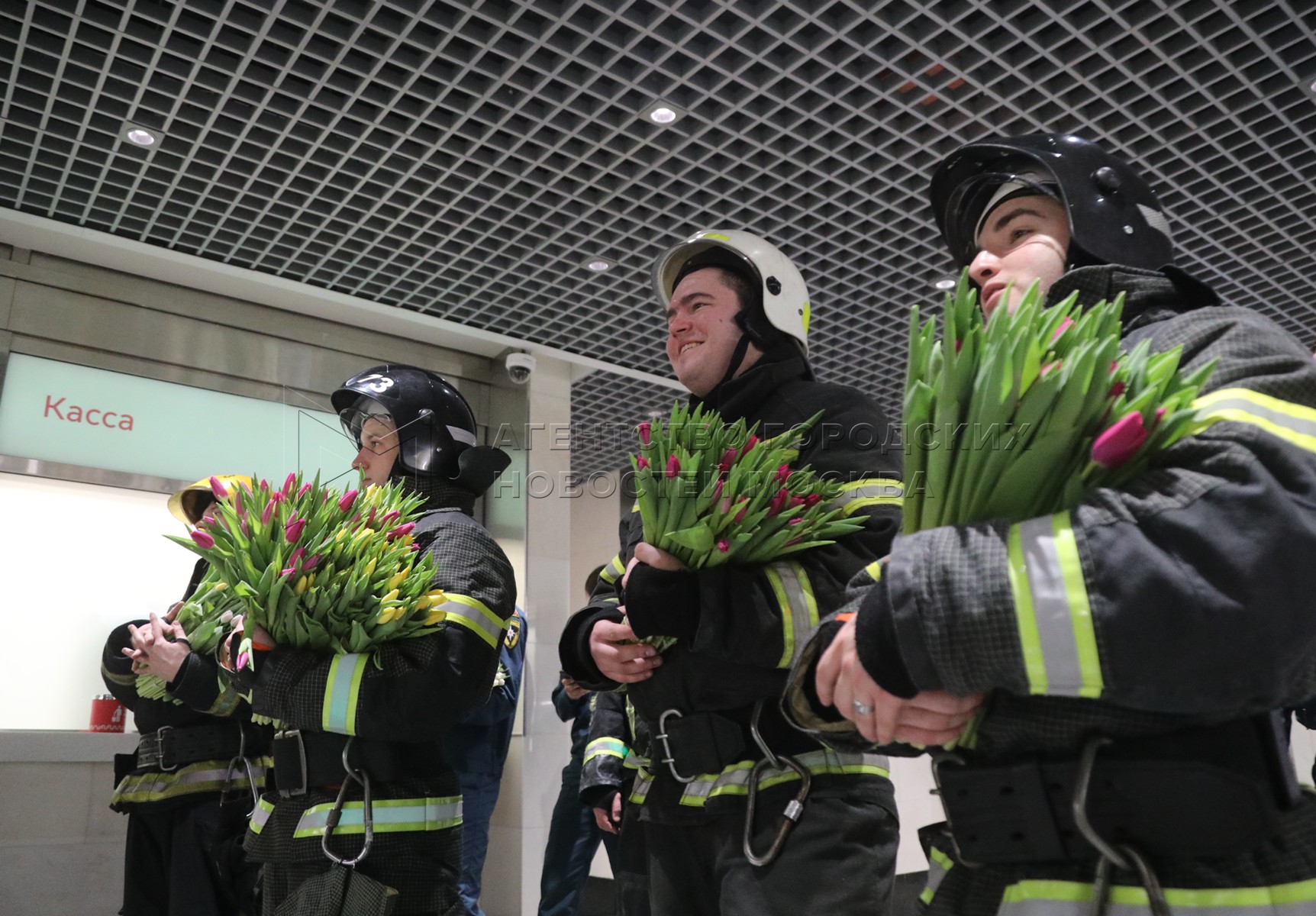 8 марта в москве