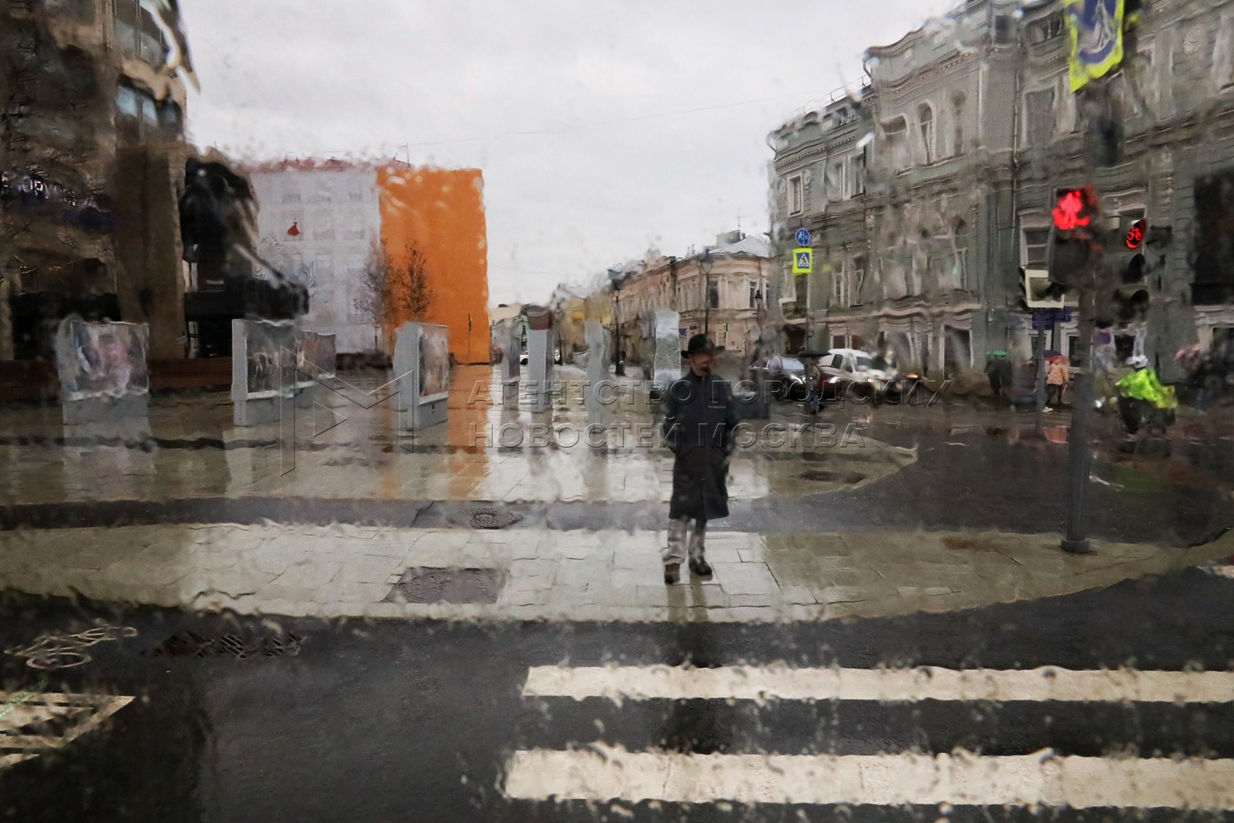 Три дня дождя 24 июля москва. Гроза в Москве. Москва 2024 дождь.