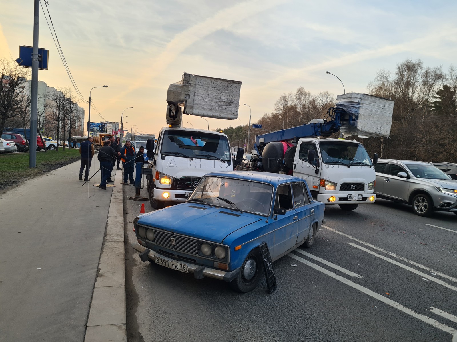 Москва что происходит в городе. Бирюлево происшествия. Легковая улица.