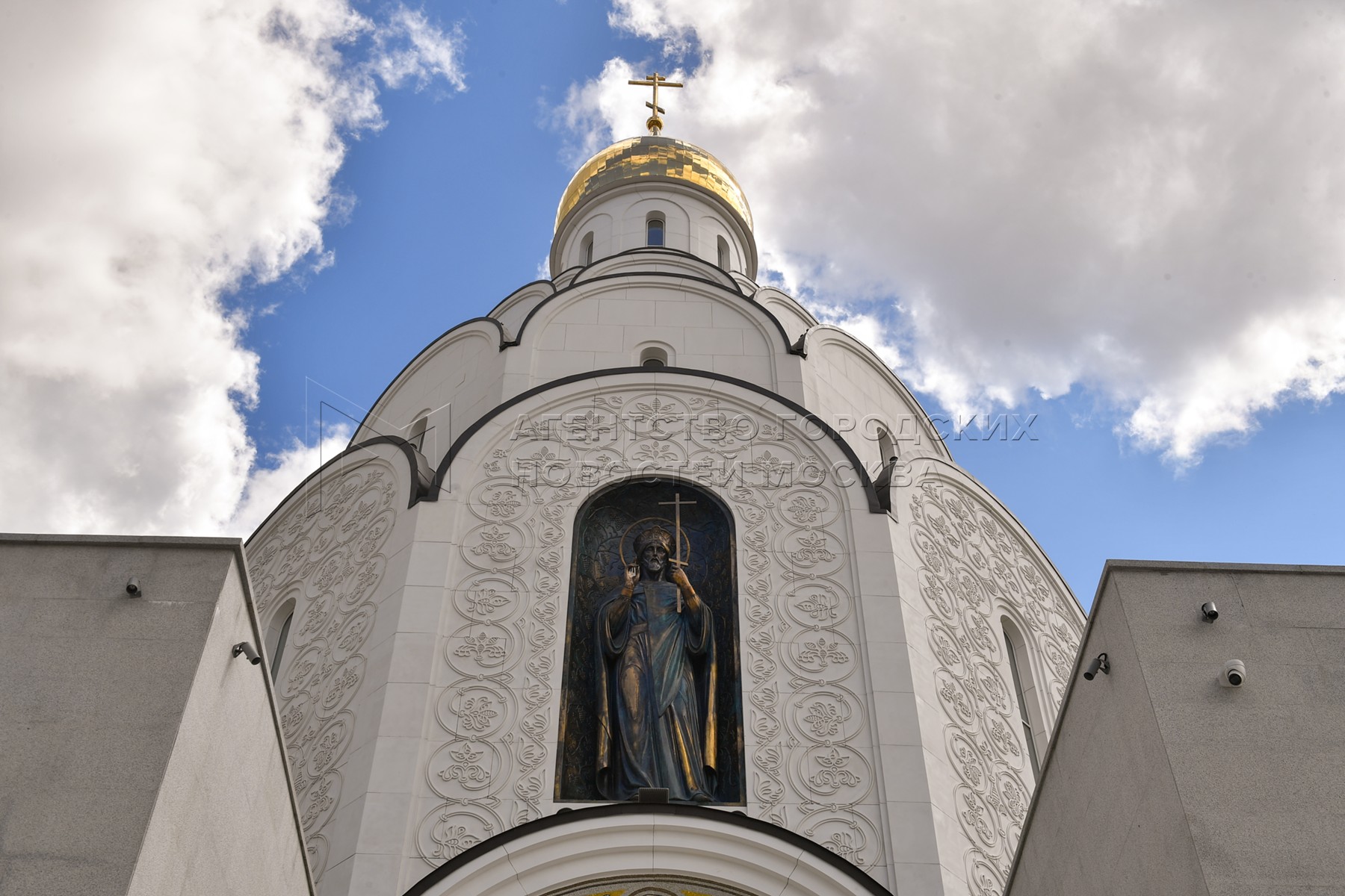 Полукруглое завершение храмовой постройки