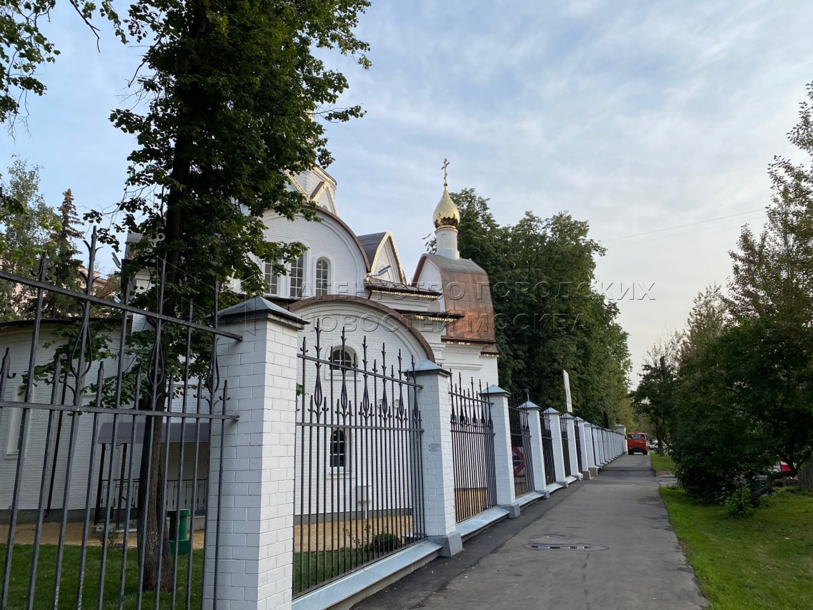 Храм святителя луки москва улица вавилова фото Church of St. Luke, orthodox church, Moscow, Yugo-Zapadniy Administrative Okrug,