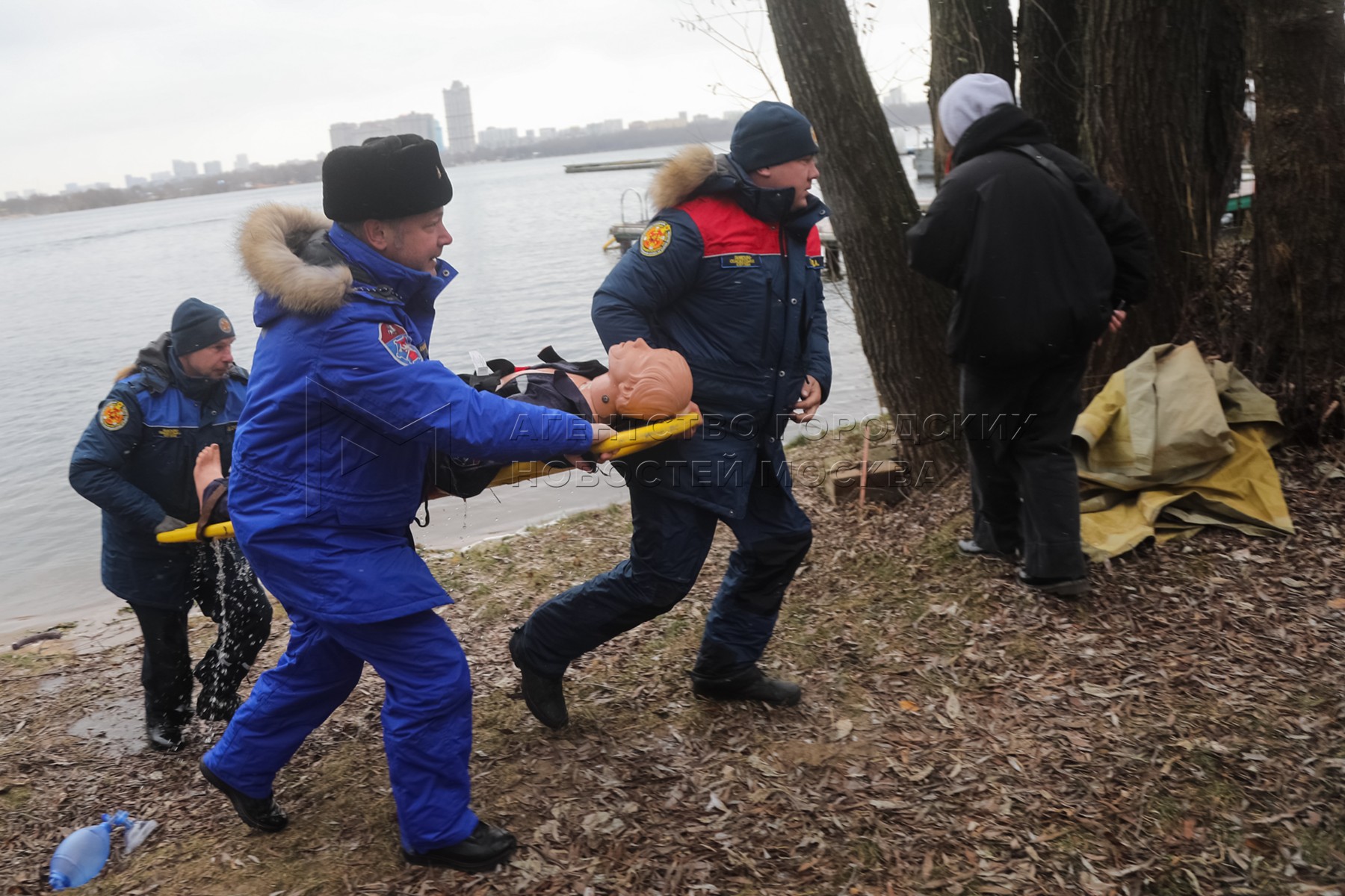 Служба спасения на водоемах. Специальная подготовка спасателей.