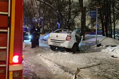 Капитан очевидность демотиваторы. Столб индоевропейского телеграфа. Афиша на столбе. Небольшие города сша с табличкой. Демотиваторы столбы.