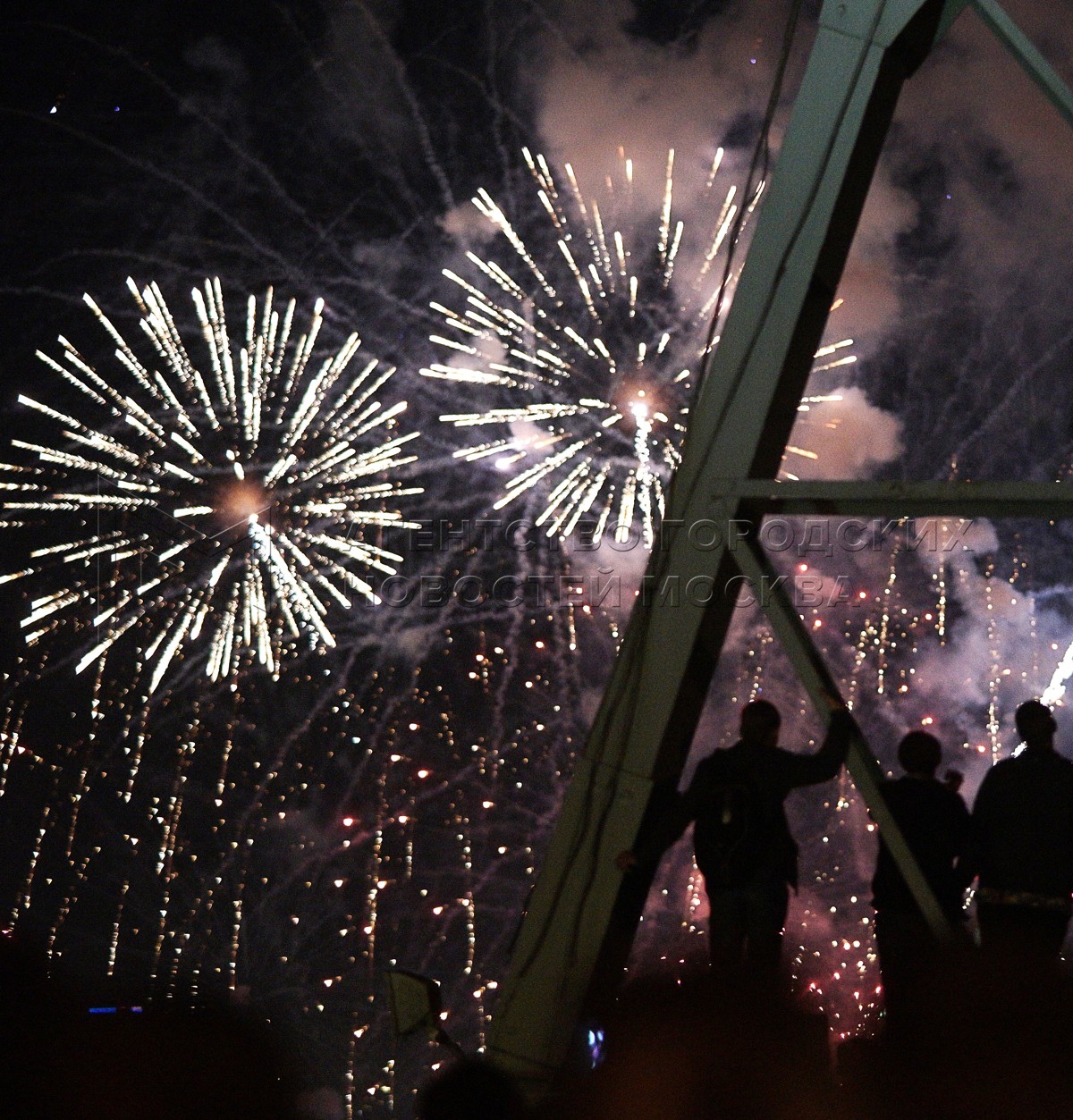 салют. салют тв2 ос. салют тв лого. салют тв2 jc. зона на салют тв.