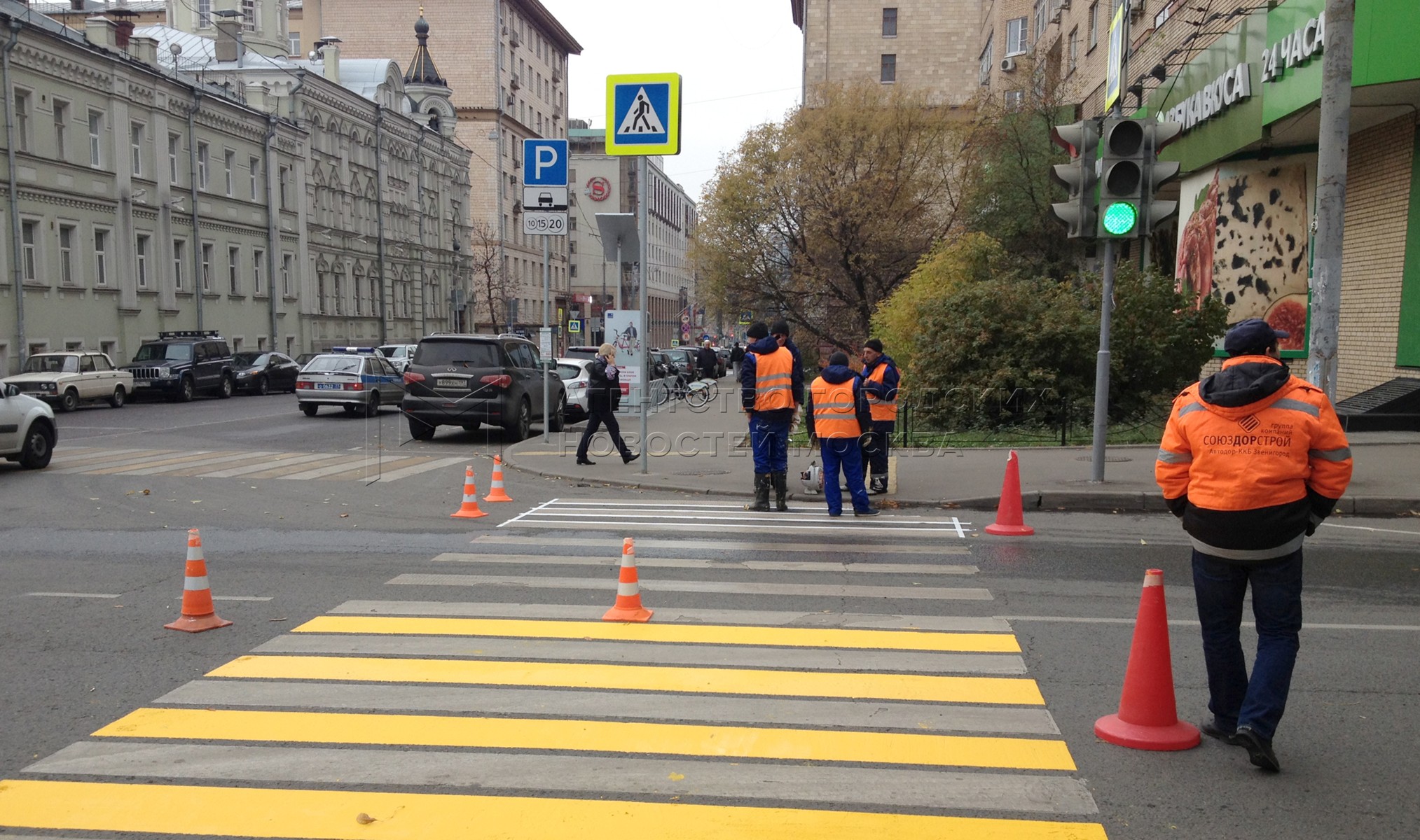 Подземный переход в москве фото