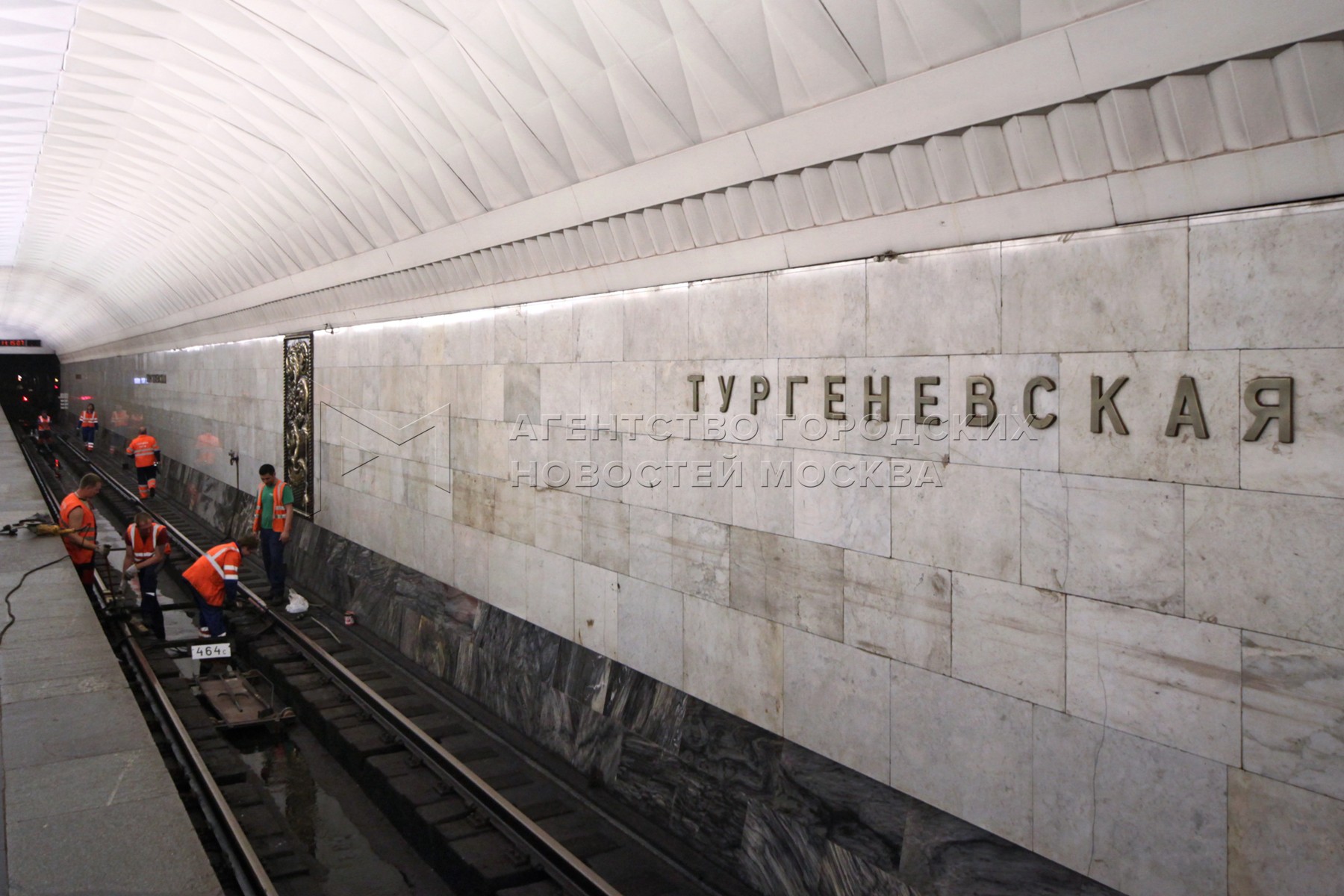 Калужско рижская станция метро. Тургеневская станция метро, Калужско-Рижская линия. Метро Тургеневская Калужско Рижская линия. Метро Третьяковская Калужско Рижская. Станция Новокузнецкая Калужско-Рижская линия.