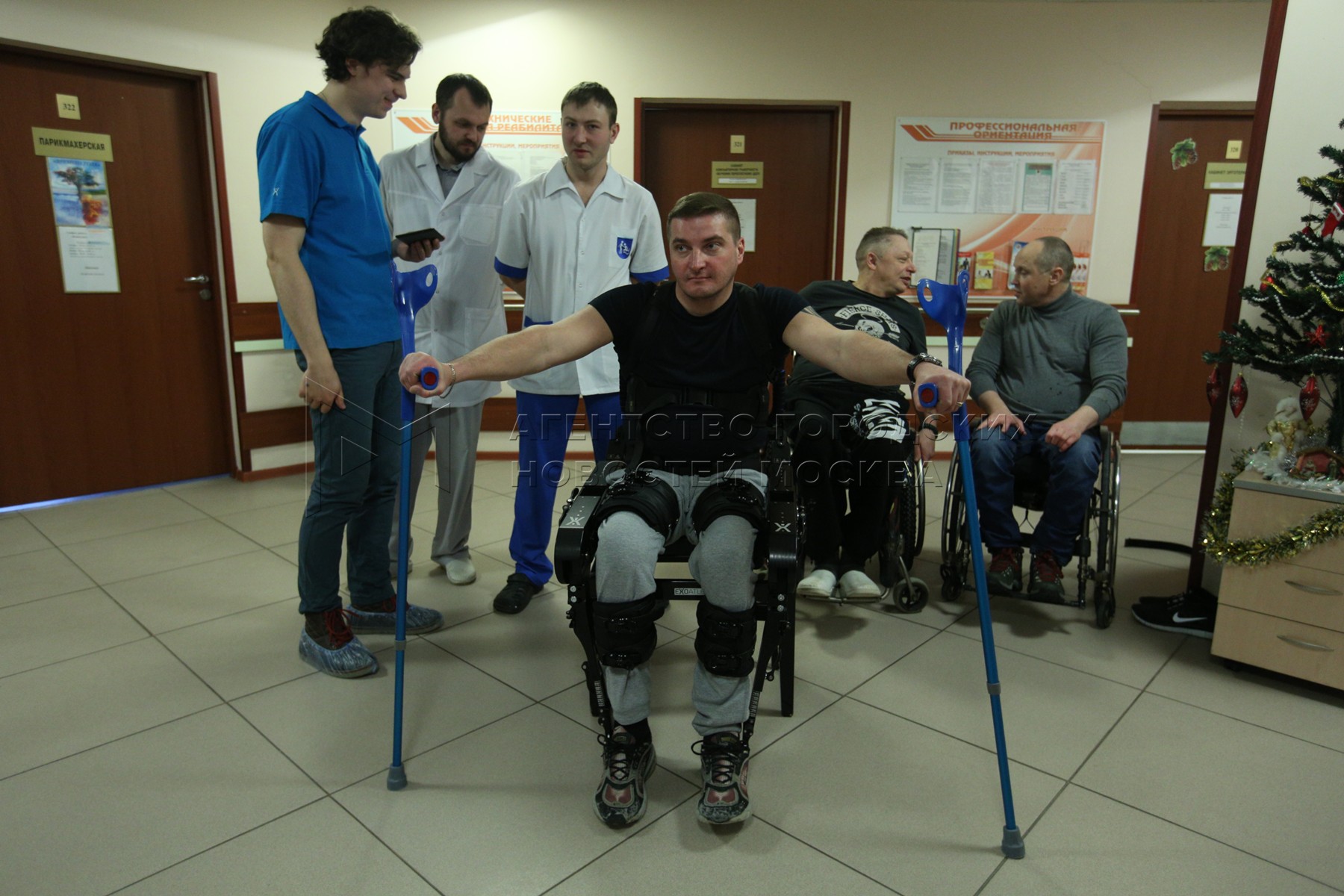 Передача экзоскелетов в Научно-практический центр медико-социальной ...