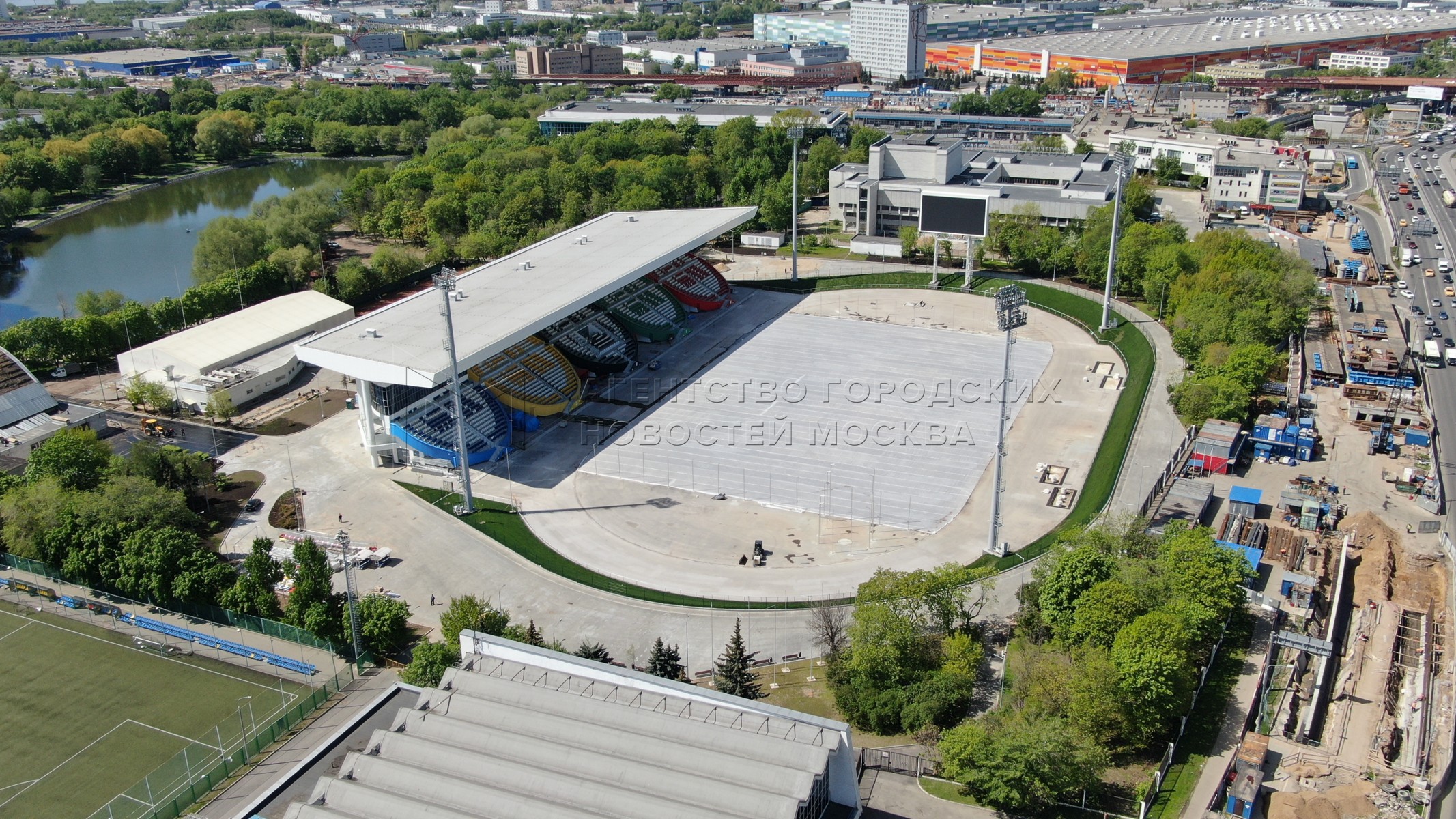 Реконструкция стадиона москвич